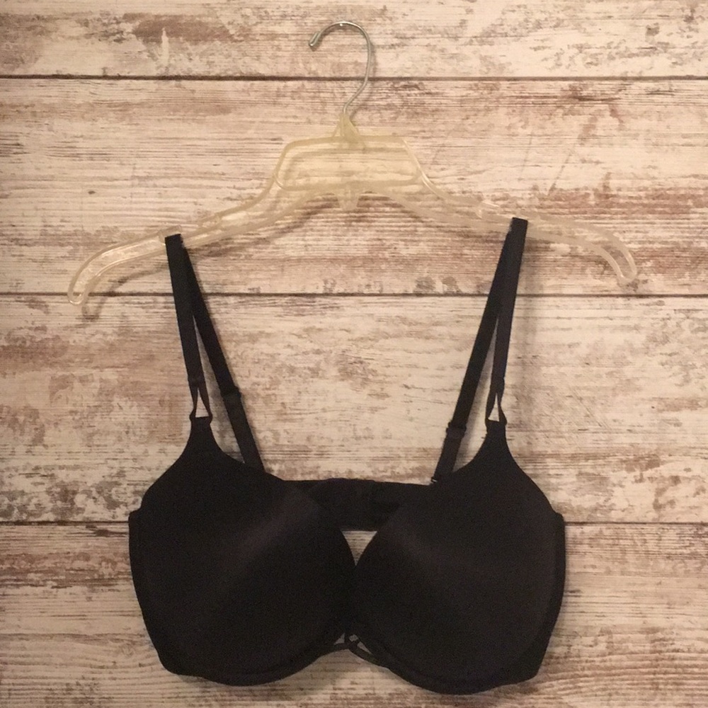Victoria’s Secret Plunge 36D Black Bra